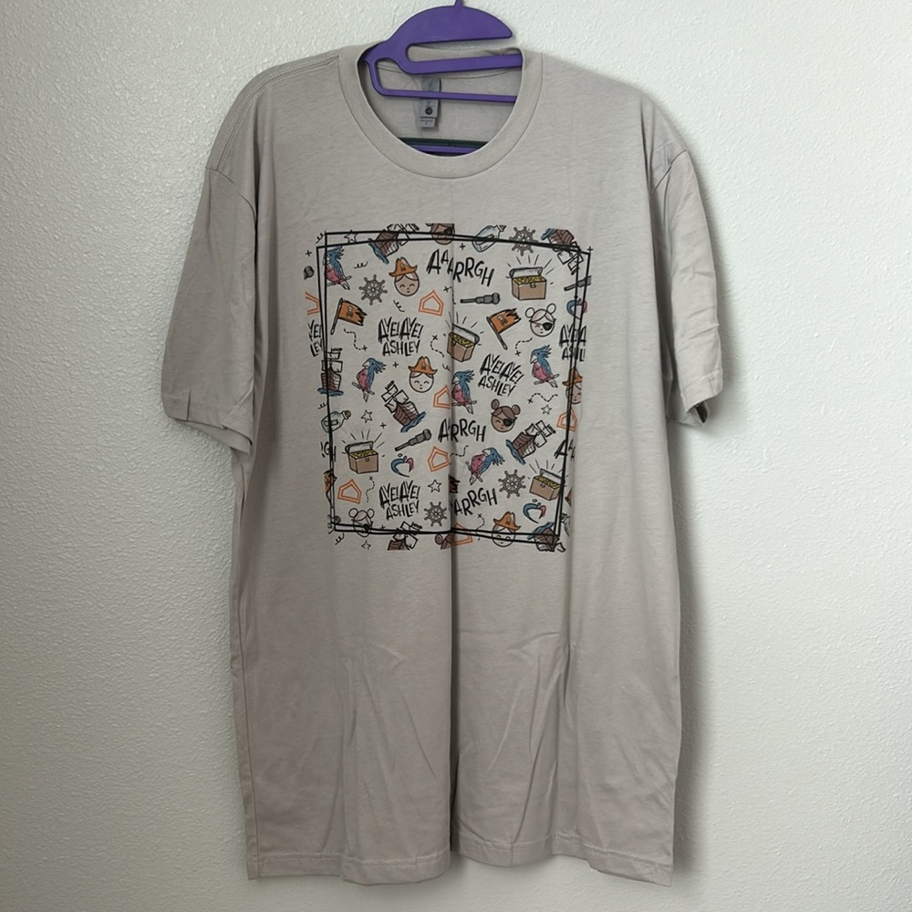 Short sleeve t-shirt